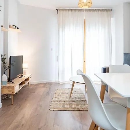 Loira Berdusan: Tranquilo Y Calido Apartamento De Una En Gran Avenida *
