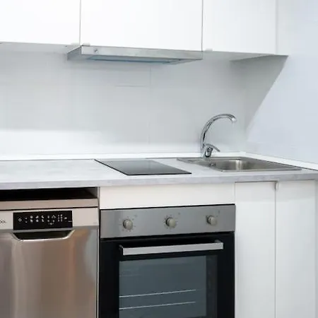 Loira Berdusan: Tranquilo Y Calido Apartamento De Una En Gran Avenida Zaragoza