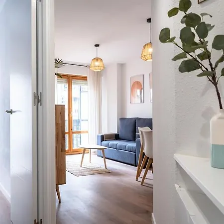 Loira Berdusan: Tranquilo Y Calido Apartamento De Una En Gran Avenida Apartman Zaragoza